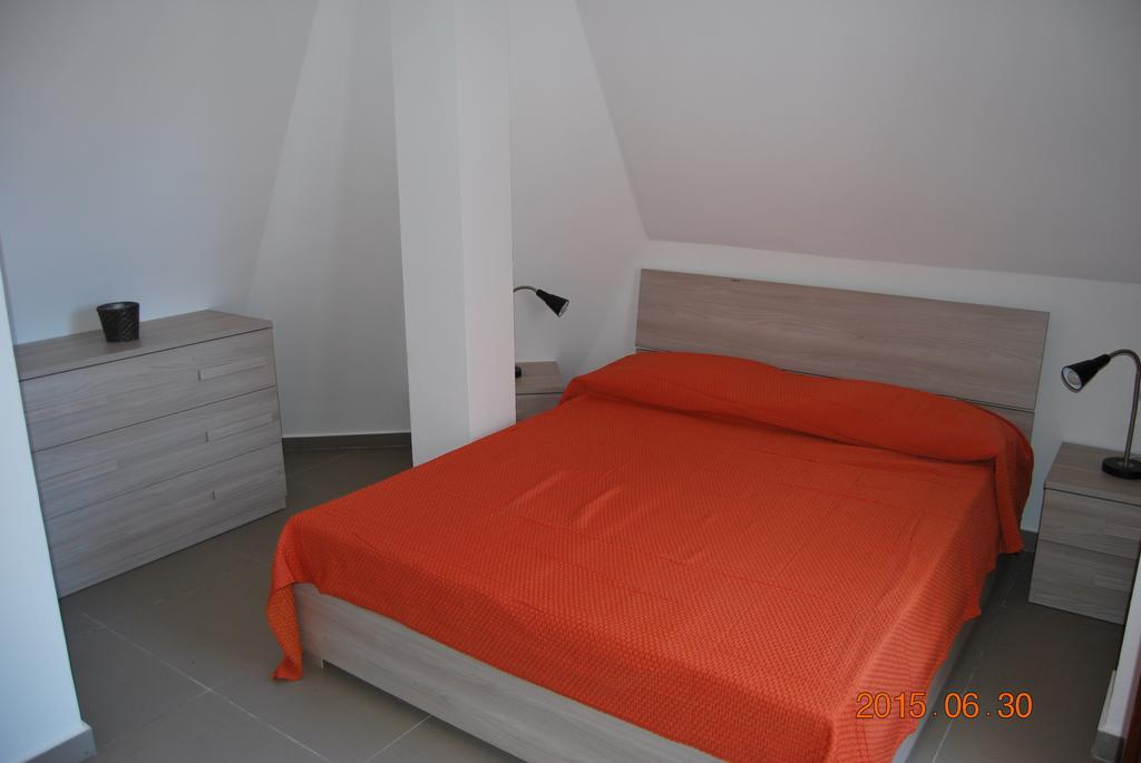 Baia Degli Dei Apartment Giardini Naxos Cameră foto