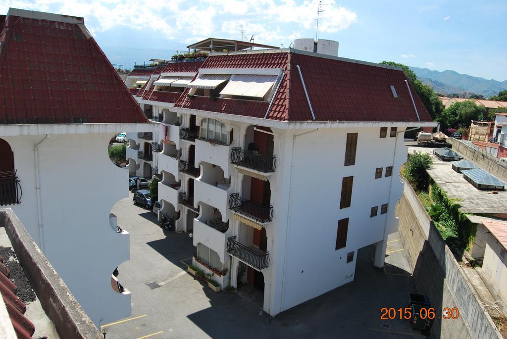 Baia Degli Dei Apartment Giardini Naxos Cameră foto