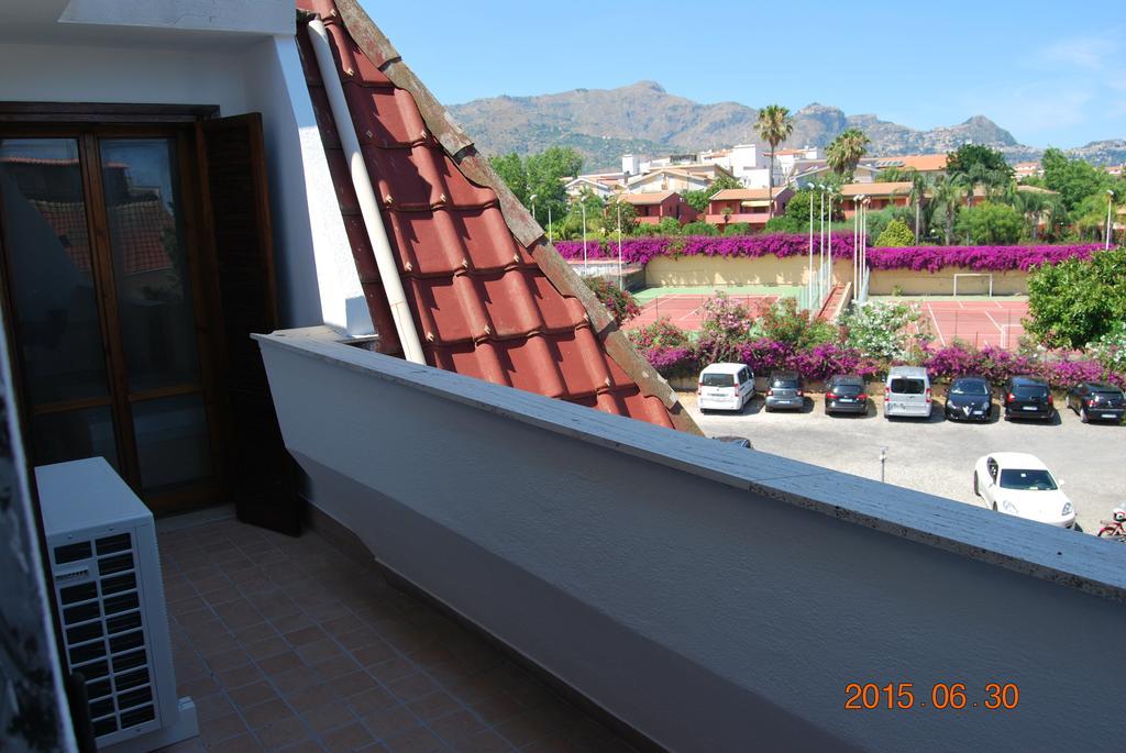 Baia Degli Dei Apartment Giardini Naxos Cameră foto