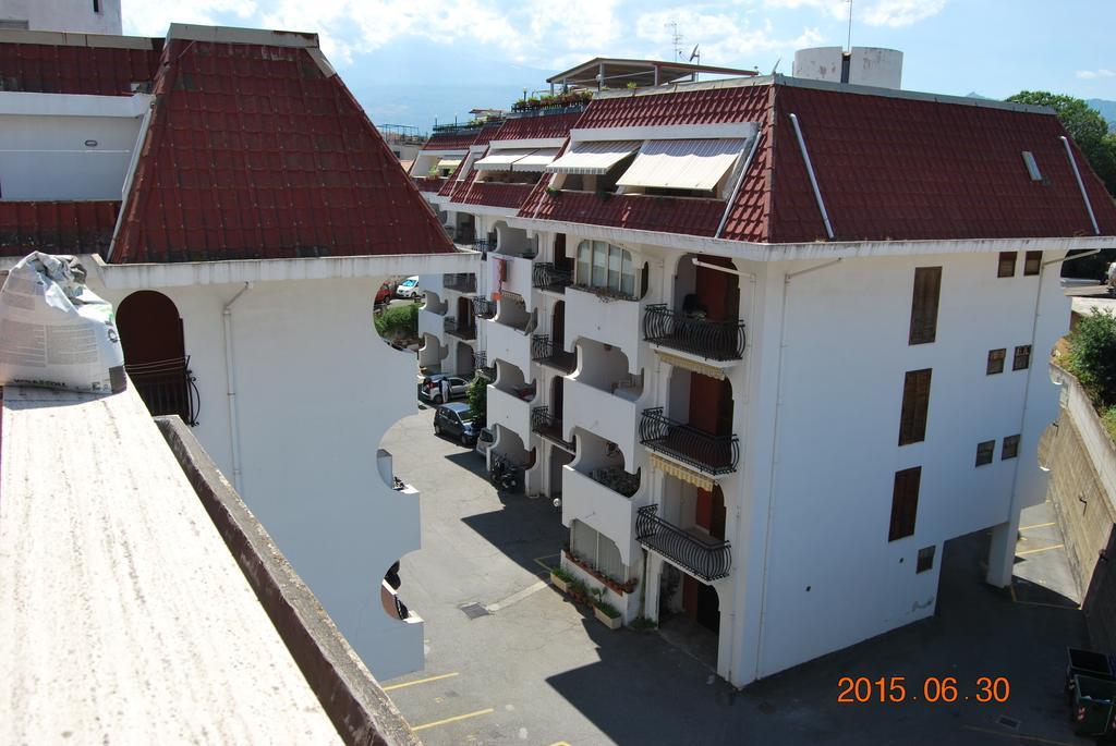 Baia Degli Dei Apartment Giardini Naxos Cameră foto