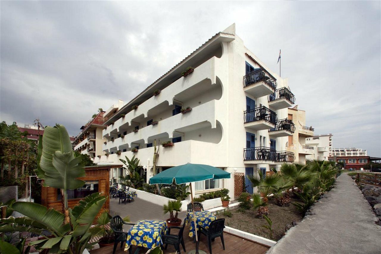 Baia Degli Dei Apartment Giardini Naxos Exterior foto